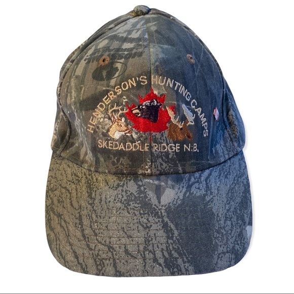 Henderson's Hunting Camps Skedaddle Ridge N.B. Camo Cap Hat OSFM - Picture 1 of 14
